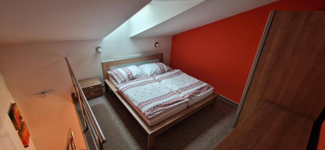 Boutique Penzion Slovenska - Penzion Bella Sicilia Eperjes Kültér fotó