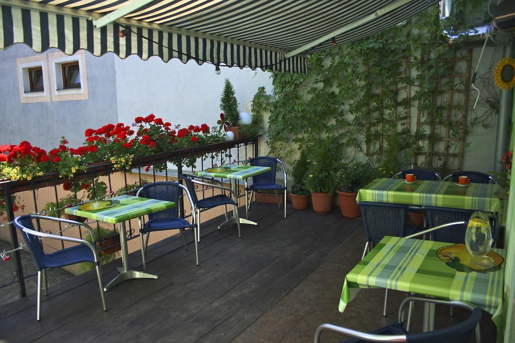 Boutique Penzion Slovenska - Penzion Bella Sicilia Eperjes Kültér fotó